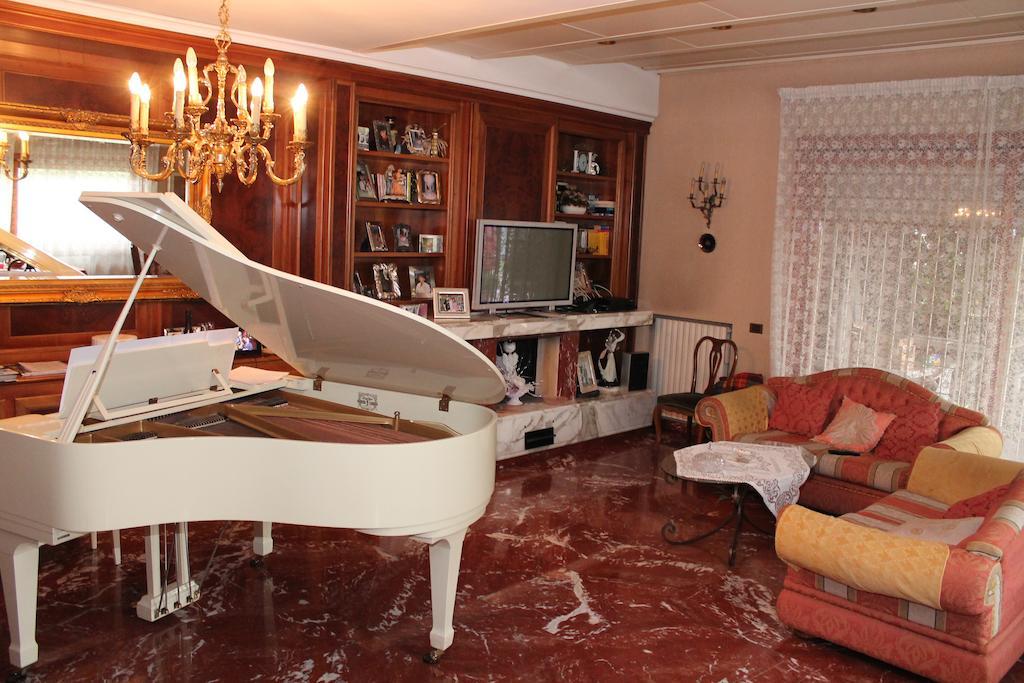 La Casa Della Musica Bed & Breakfast Ciampino Oda fotoğraf
