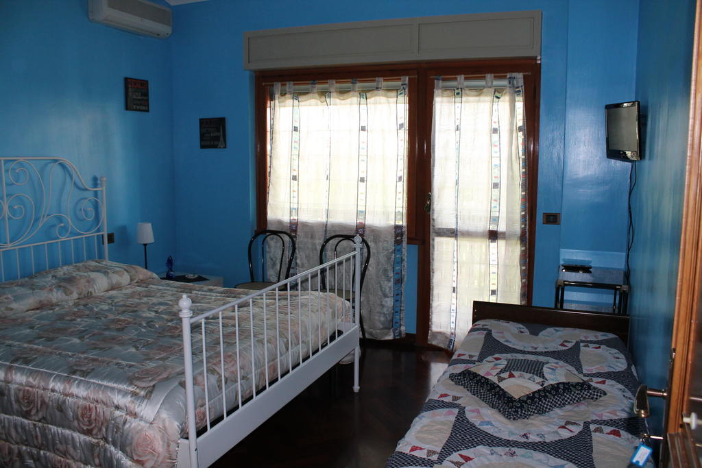 La Casa Della Musica Bed & Breakfast Ciampino Oda fotoğraf